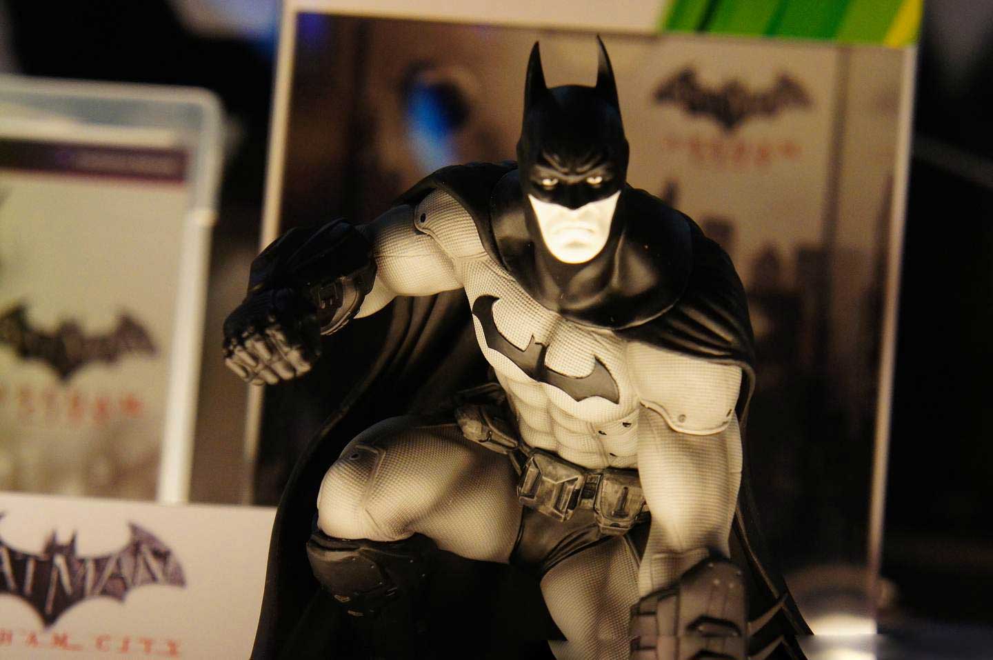 Arkham City - Collector Edition'a yakından bakın