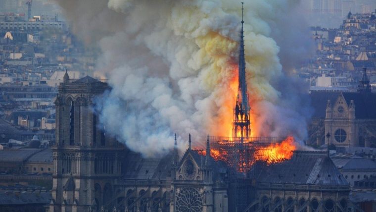 Assassin's Creed: Unity, Notre Dame'ın tamirinde kullanılabilir