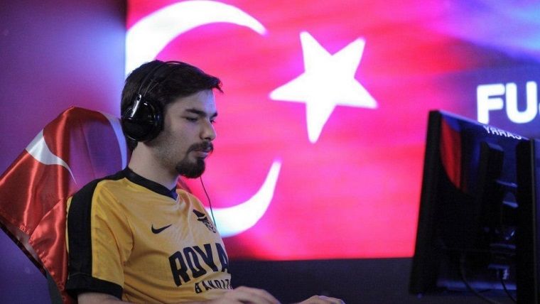 Türk oyuncu Hearthstone'da Dünya Şampiyonu olmayı muvaffak oldu