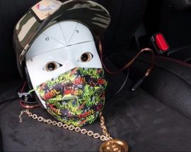 Türk YouTuber'dan Kendi Sözlerini Yazıp Söyleyen Yapay Zeka Destekli Robot Rapçi: E-Bliss