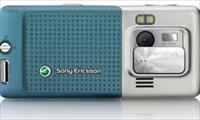 Sony Ericsson'dan off-road telefon : C702