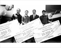 'Düşmez Kalkmaz' Turkcell'den 20 bin TL kazandı