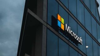Microsoft, İngilitere'ye ateş püskürüyor